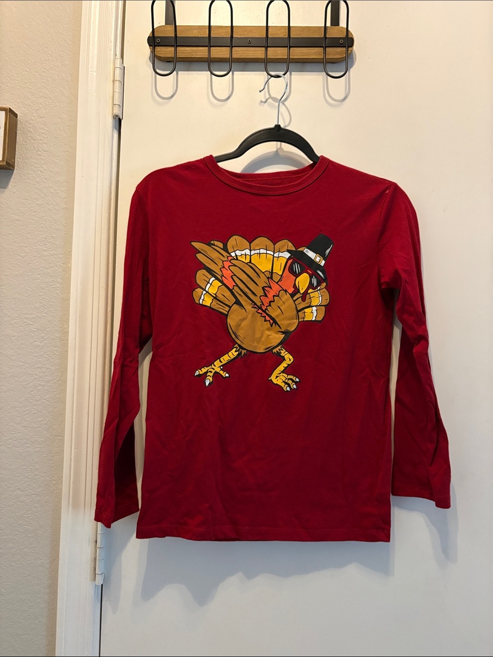 The Children’s Place Red Long-Sleeve Graphic Shirt Size 10-12
